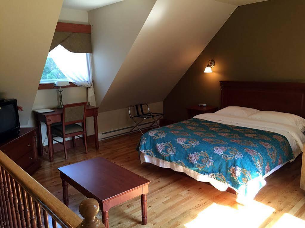 Motel Au P'Tit Sapin Mirabel Dış mekan fotoğraf